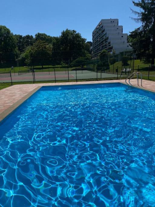 Superbe T3 Lumineux Sur Parc Arbore Avec Piscine Англе Экстерьер фото